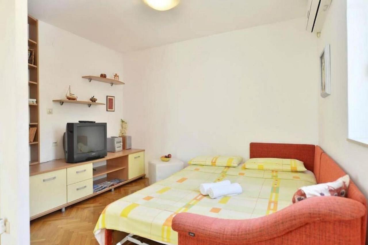 Apartment Vicko Omiš Εξωτερικό φωτογραφία