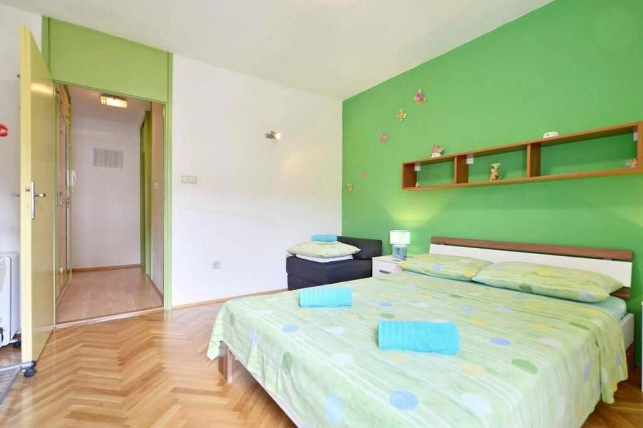 Apartment Vicko Omiš Εξωτερικό φωτογραφία