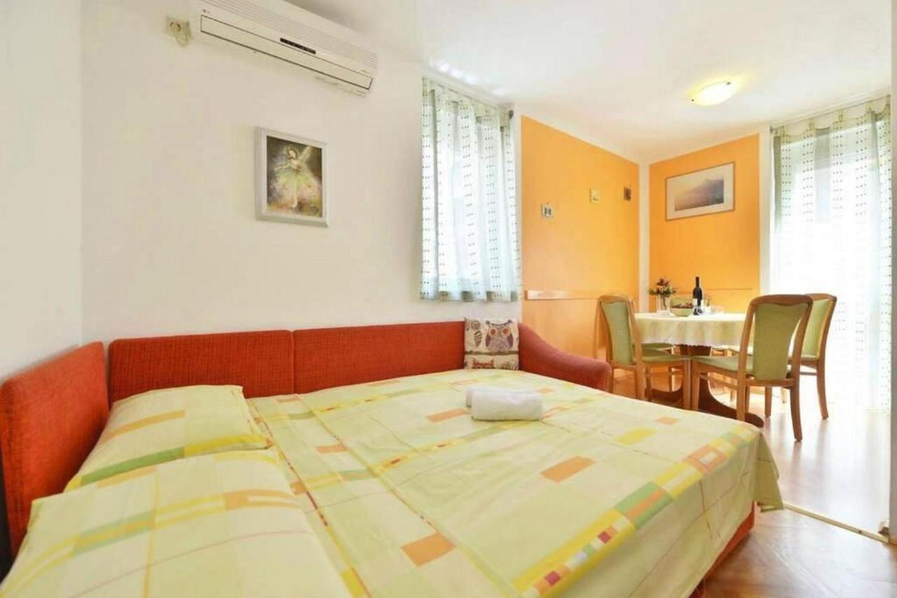 Apartment Vicko Omiš Εξωτερικό φωτογραφία